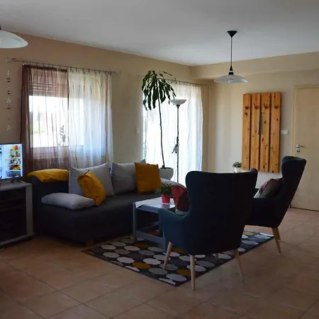 Apartment In Gyenesdias - Balaton 18809 * Gyenesdiás